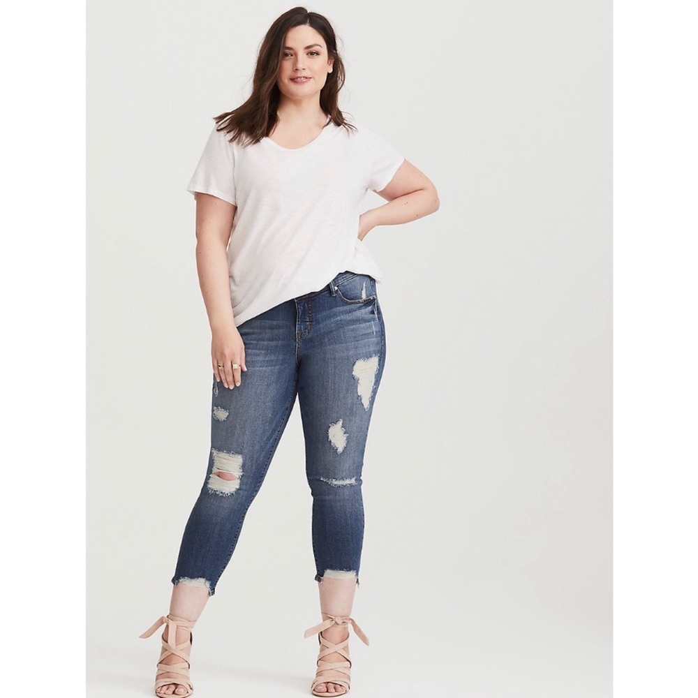 Torrid Distressed Ankle Skinny Jean 22R